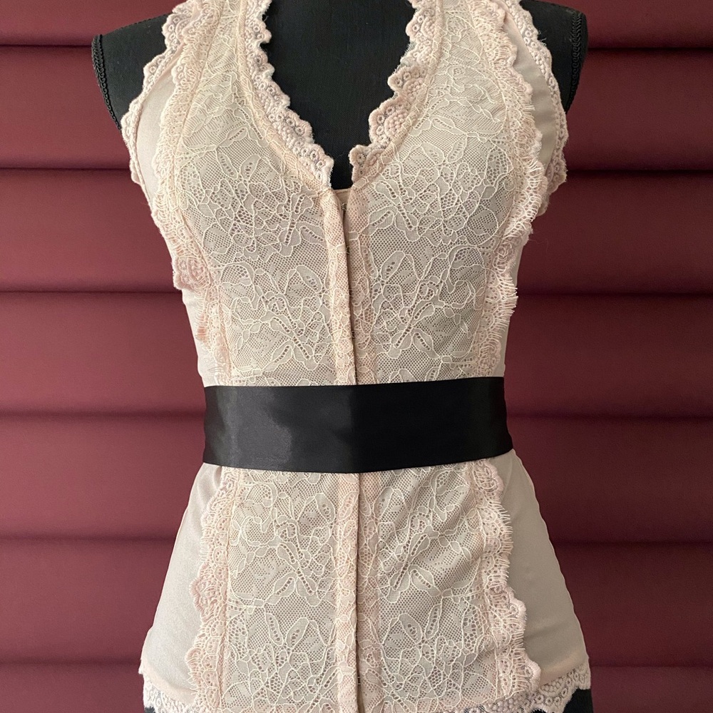 Bebe Light Pink Lace Sleeveless Blouse
